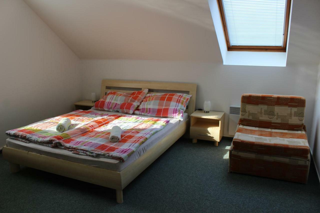 Apartman V Podskali Hluboka nad Vltavou Ngoại thất bức ảnh