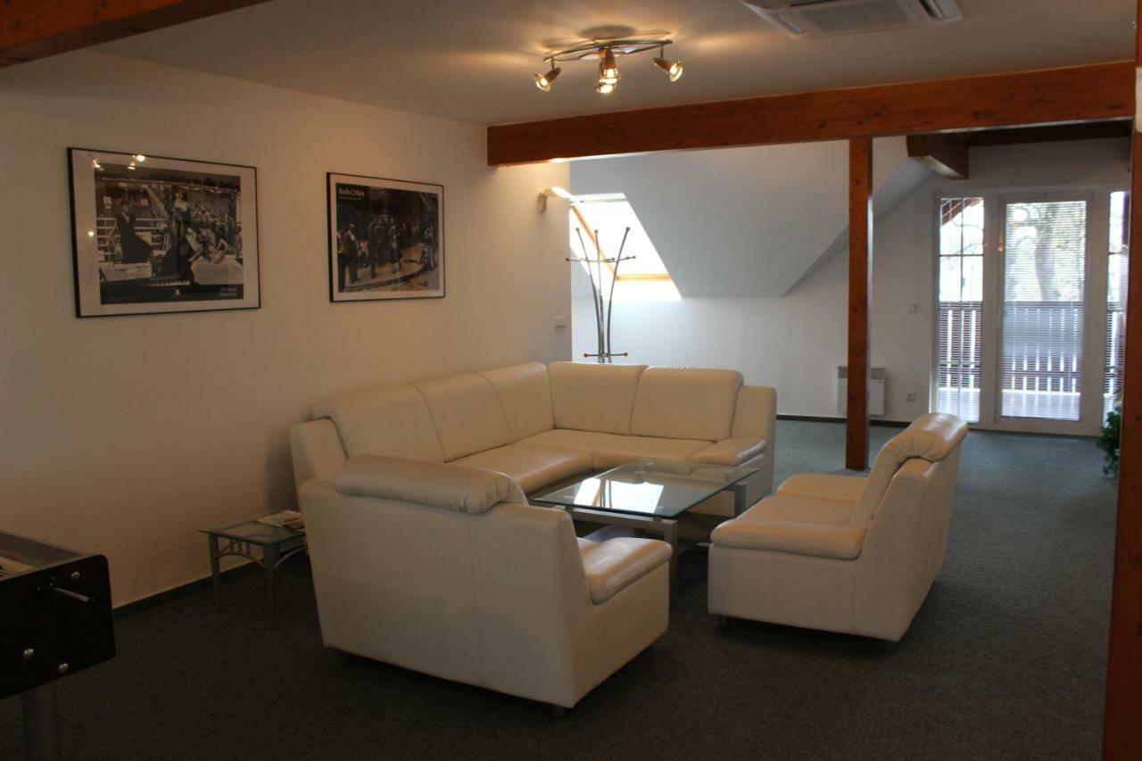 Apartman V Podskali Hluboka nad Vltavou Ngoại thất bức ảnh
